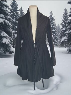 Double Zero - Small Tournure Black Tie-Waist Jacket